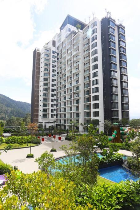Premier Suite Cozy Home Midhills Genting 6-10 Pax Free Wifi Genting Highlands Exterior photo