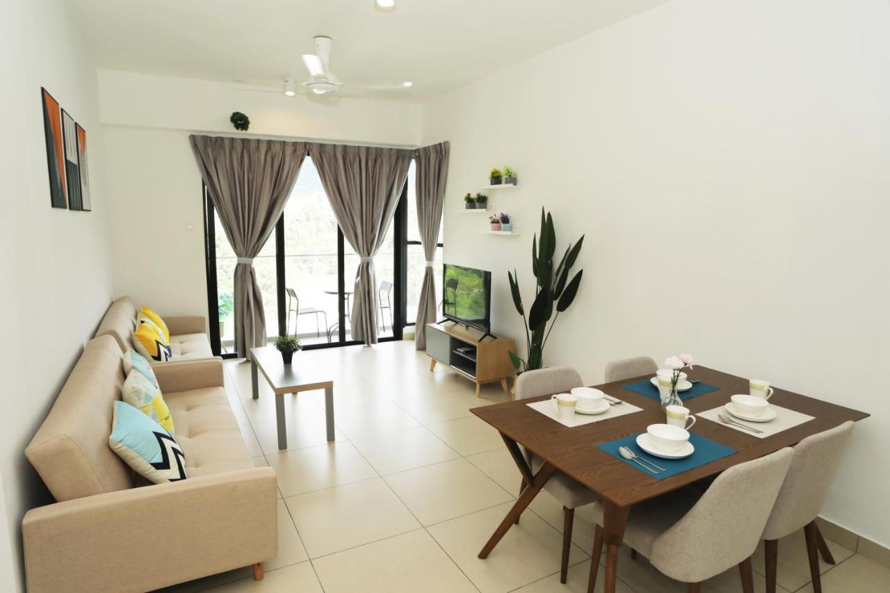 Premier Suite Cozy Home Midhills Genting 6-10 Pax Free Wifi Genting Highlands Exterior photo