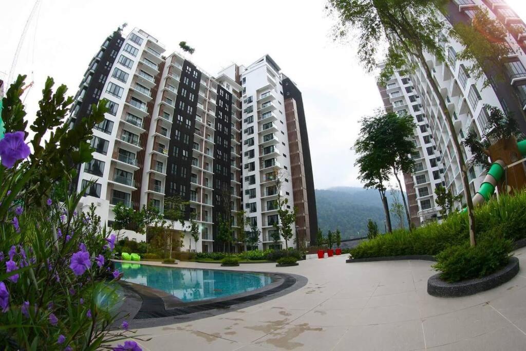 Premier Suite Cozy Home Midhills Genting 6-10 Pax Free Wifi Genting Highlands Exterior photo