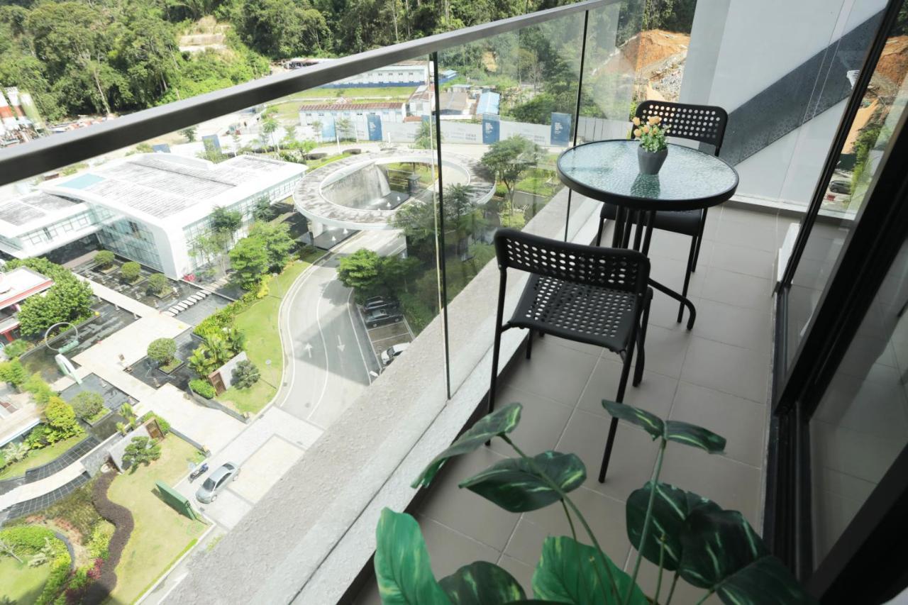Premier Suite Cozy Home Midhills Genting 6-10 Pax Free Wifi Genting Highlands Exterior photo